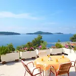 By The Sea Prizba, Korcula - 10063 Apartman Prizba