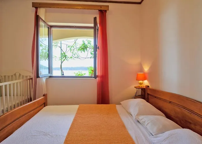 By The Sea Prizba, Korcula - 10063 *